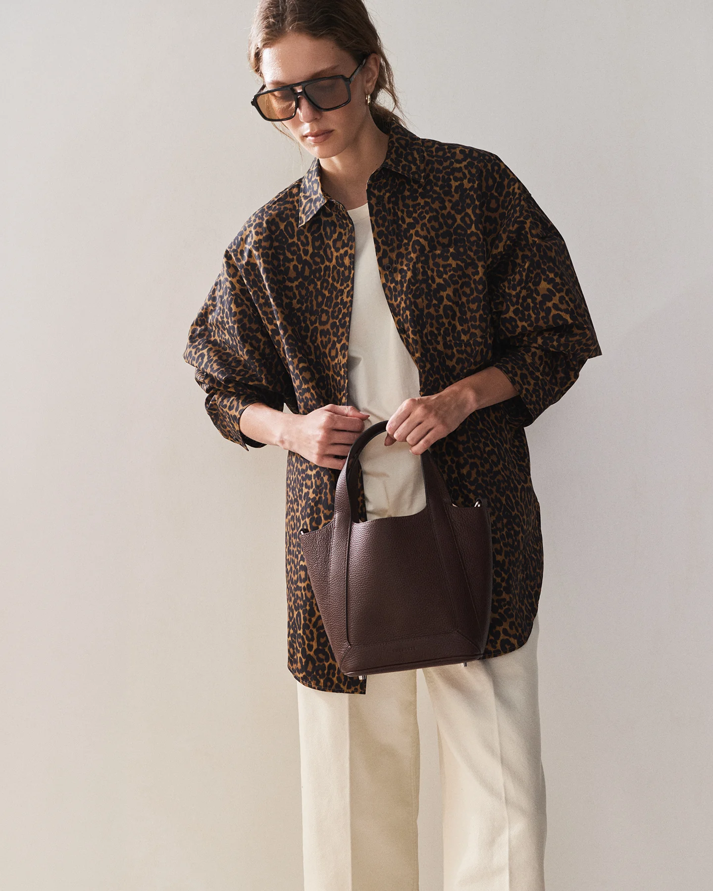 Alexie Tote: Coffee Pebbled Leather - Image 6