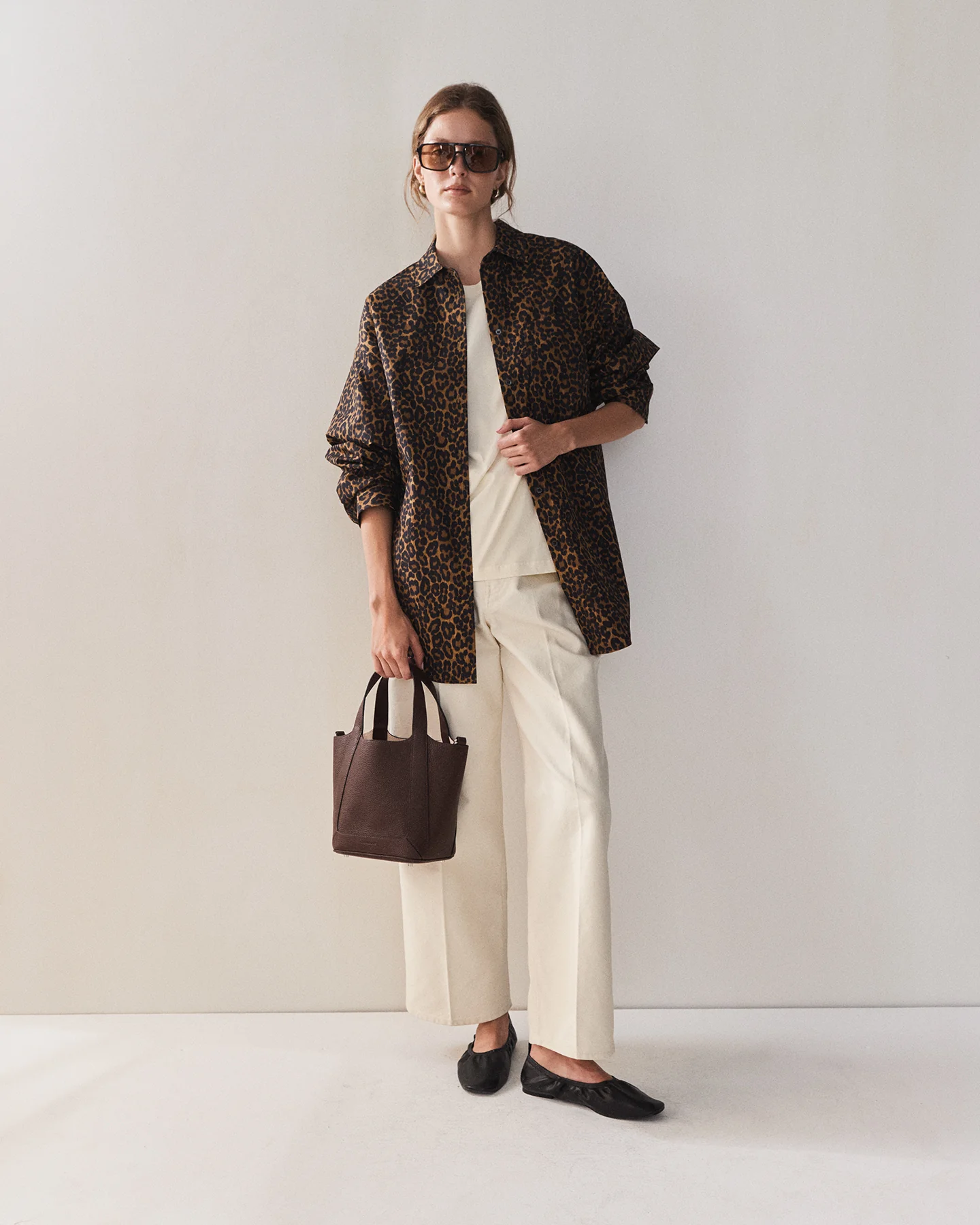 Alexie Tote: Coffee Pebbled Leather - Image 7