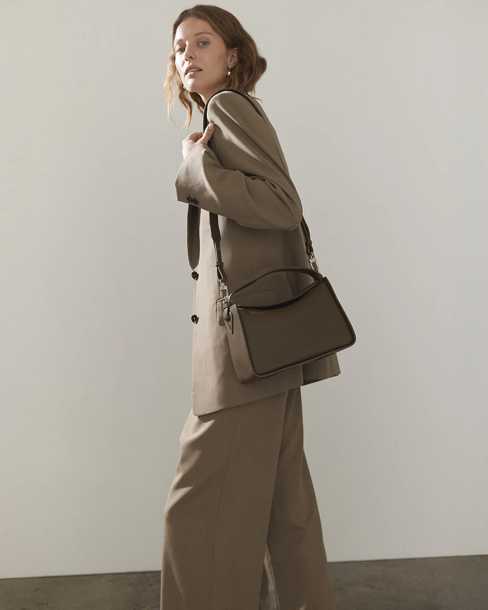 Clementine Bag: Khaki Green Pebbled Leather - Image 5