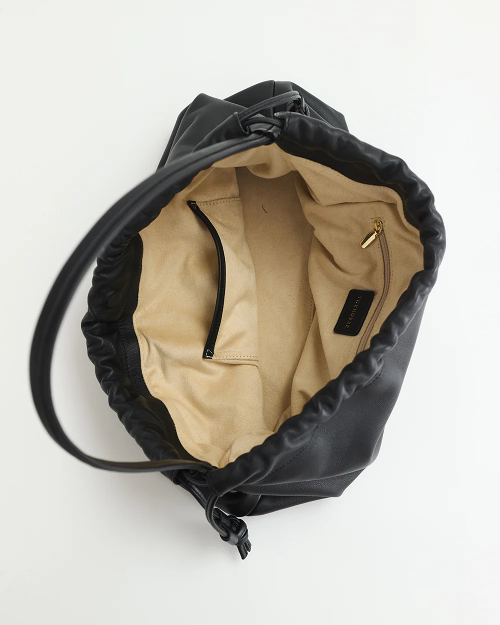 Fin Shoulder Bag: Black - Image 7