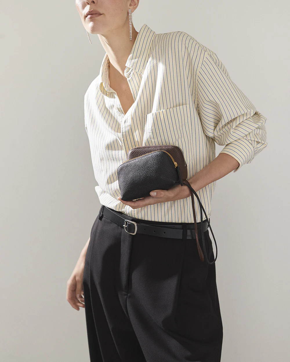 Wrist Pouch: Black Gold - Image 5
